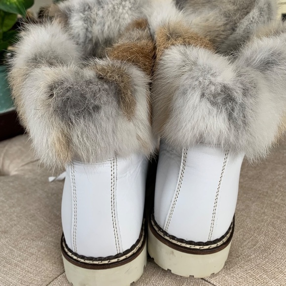 Pajar White Leather & Fox Fur Boots - Picture 6 of 8